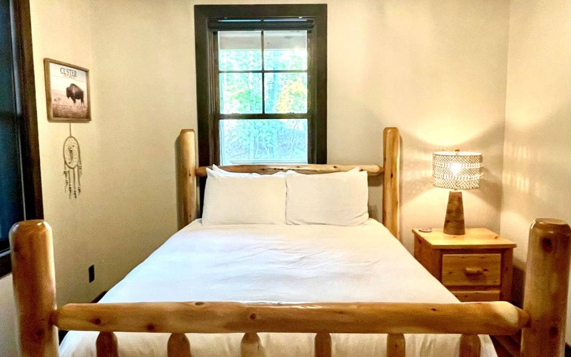 Photo of Bedroom in Bryson City