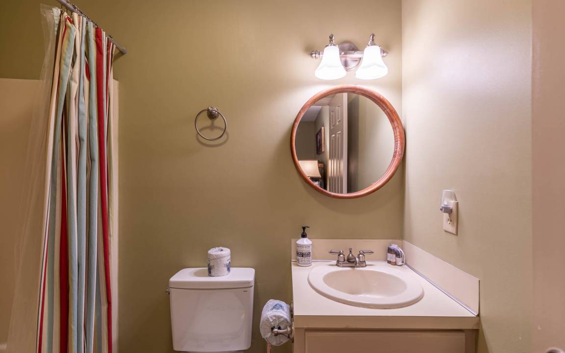 Photo of Bathroom in Blowing Rock