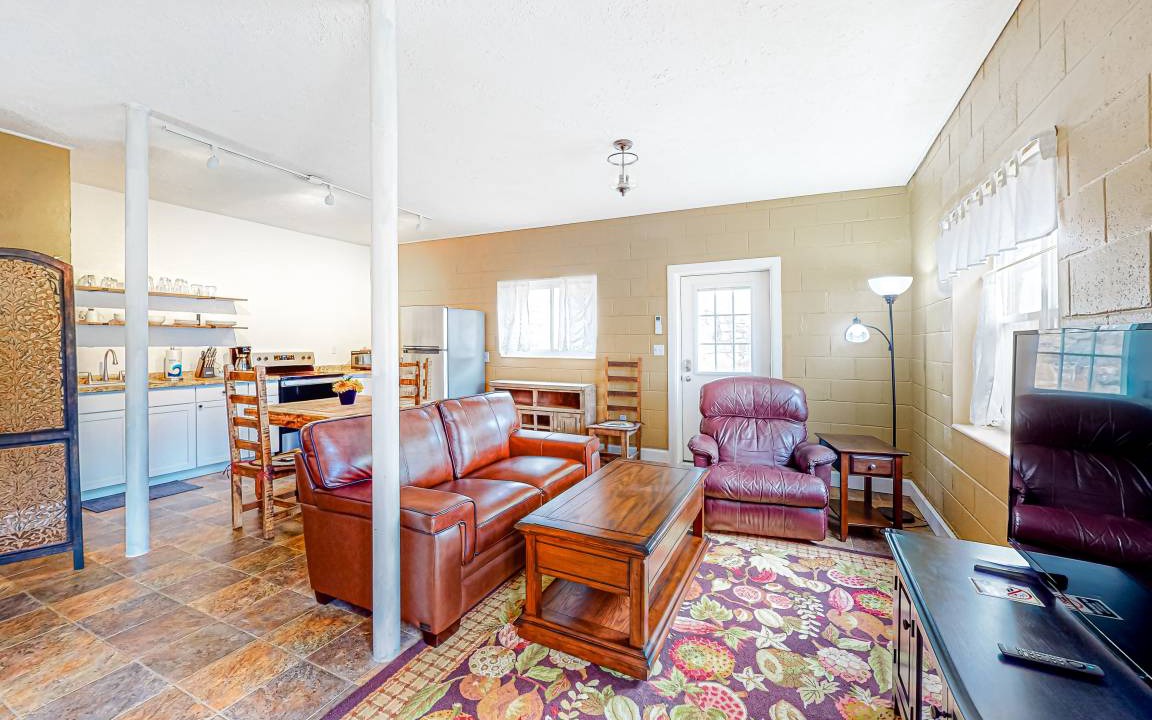 Photo of Livingroom in Waynesville