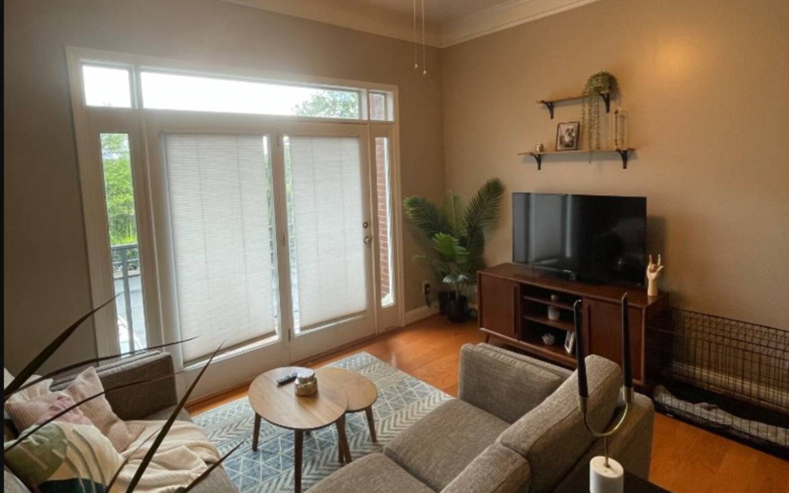 Photo of Livingroom in First Ward