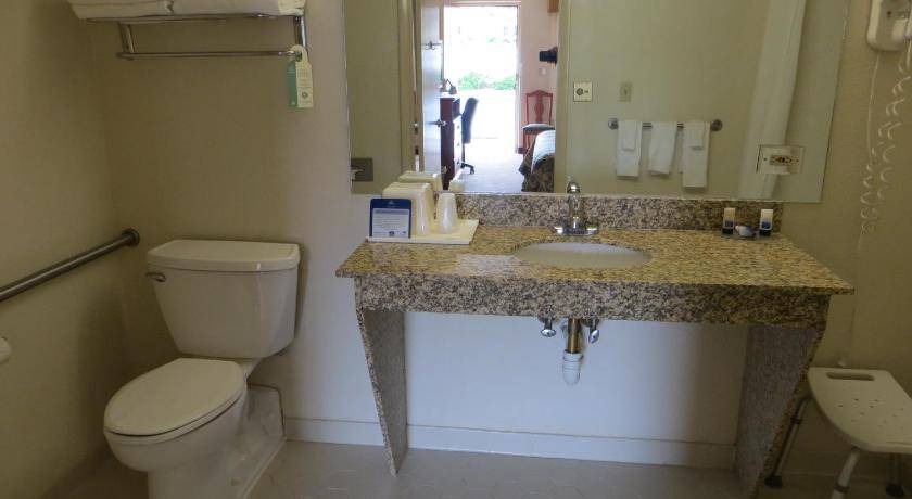 Photo of Bathroom in Murphy