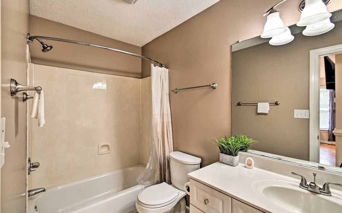 Photo of Bathroom in Lillington