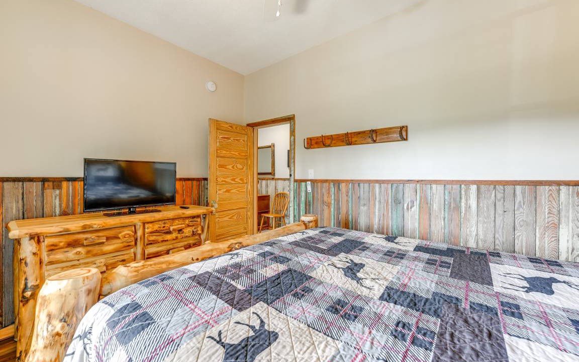 Photo of Bedroom in Bryson City