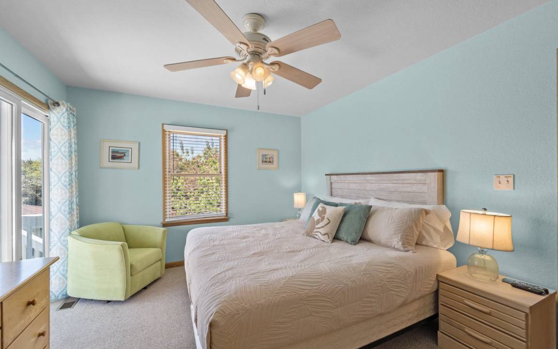 Photo of Bedroom in Whalehead Beach