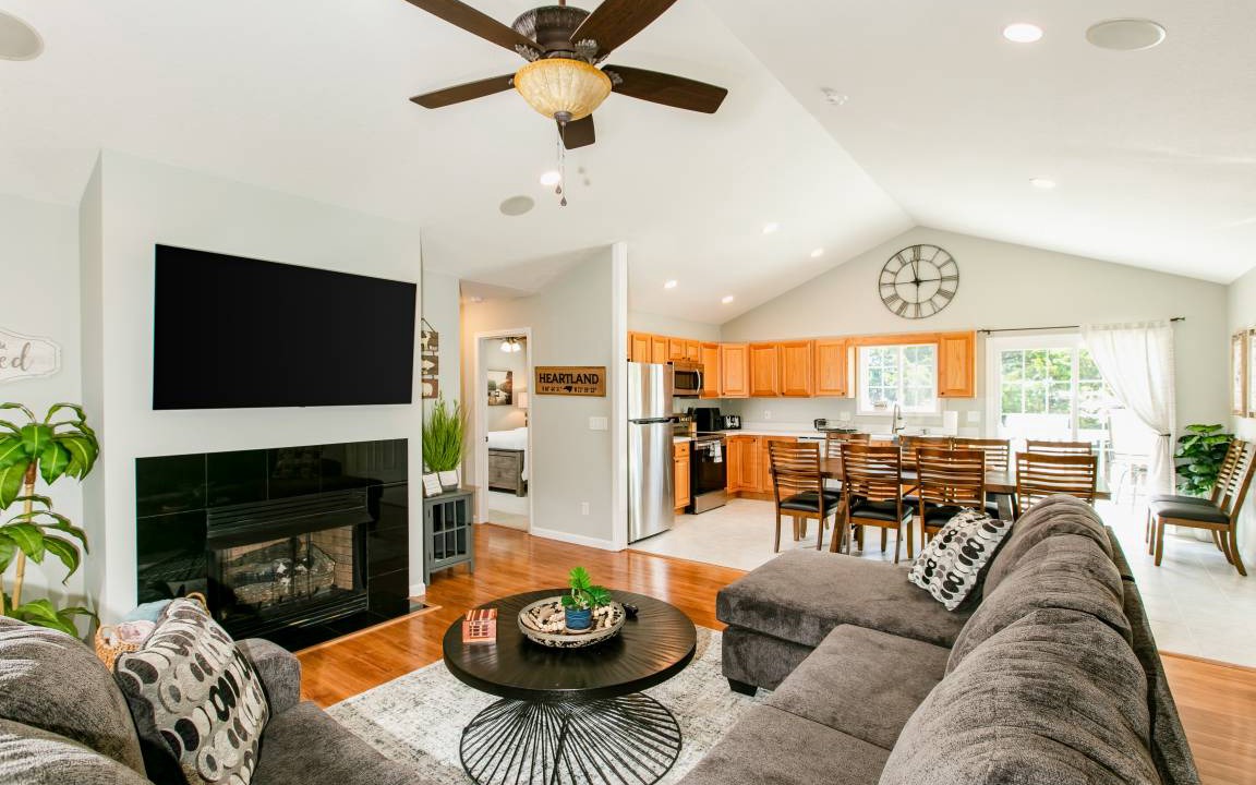 Photo of Livingroom in Weaverville