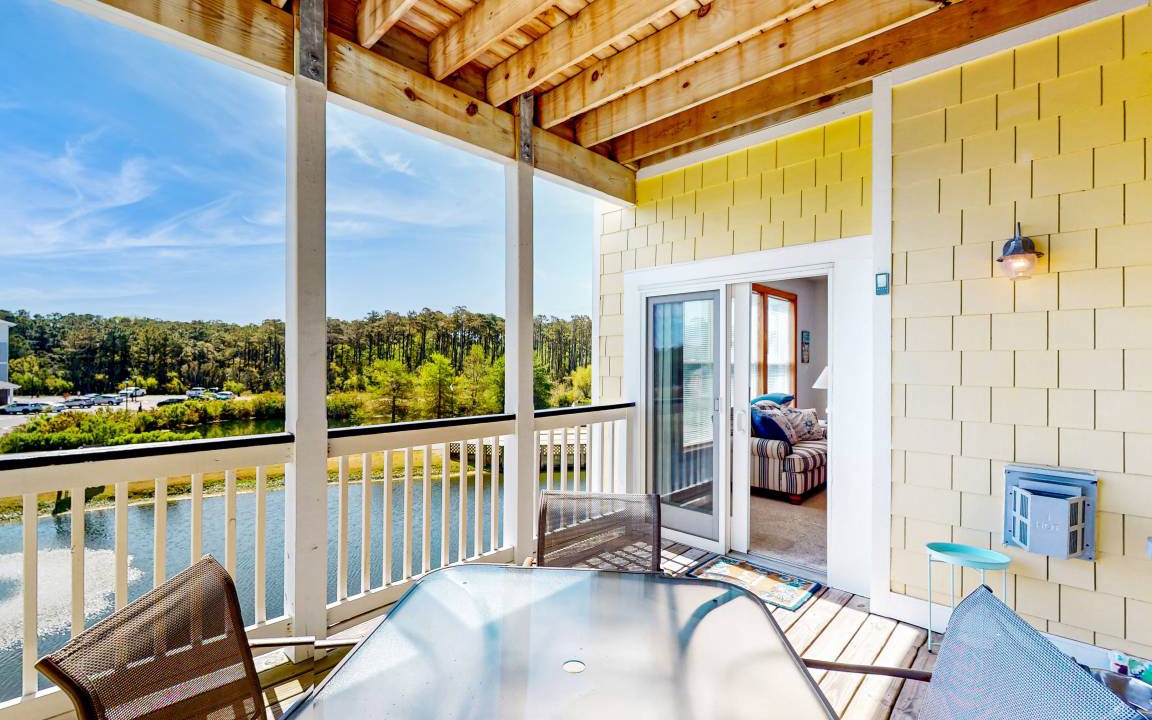 Photo of Patio Balcony in Bermuda Bay