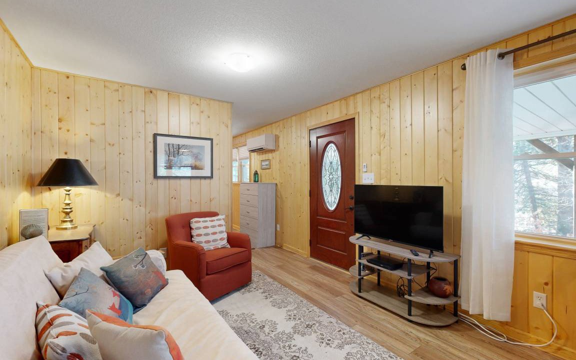 Photo of Livingroom in Lake Junaluska