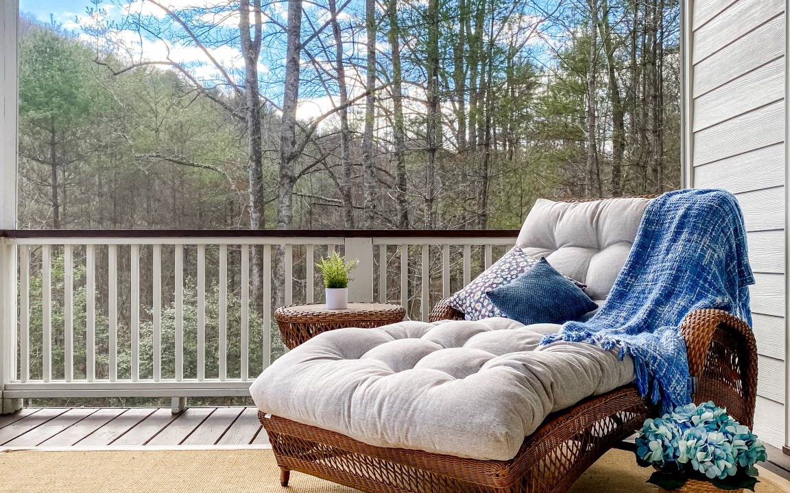 Photo of Patio Balcony in Hendersonville