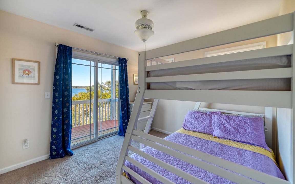 Photo of Bedroom in North Topsail Beach