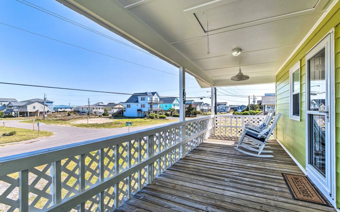 Photo of Patio Balcony in Topsail Beach