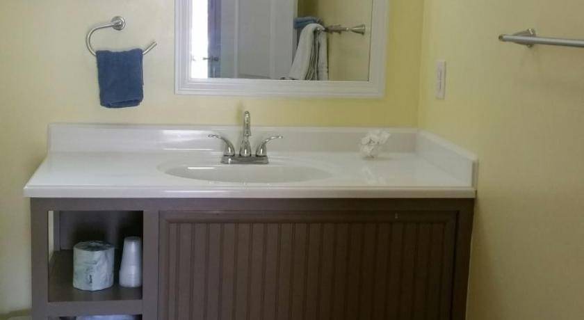 Photo of Bathroom in Maggie Valley