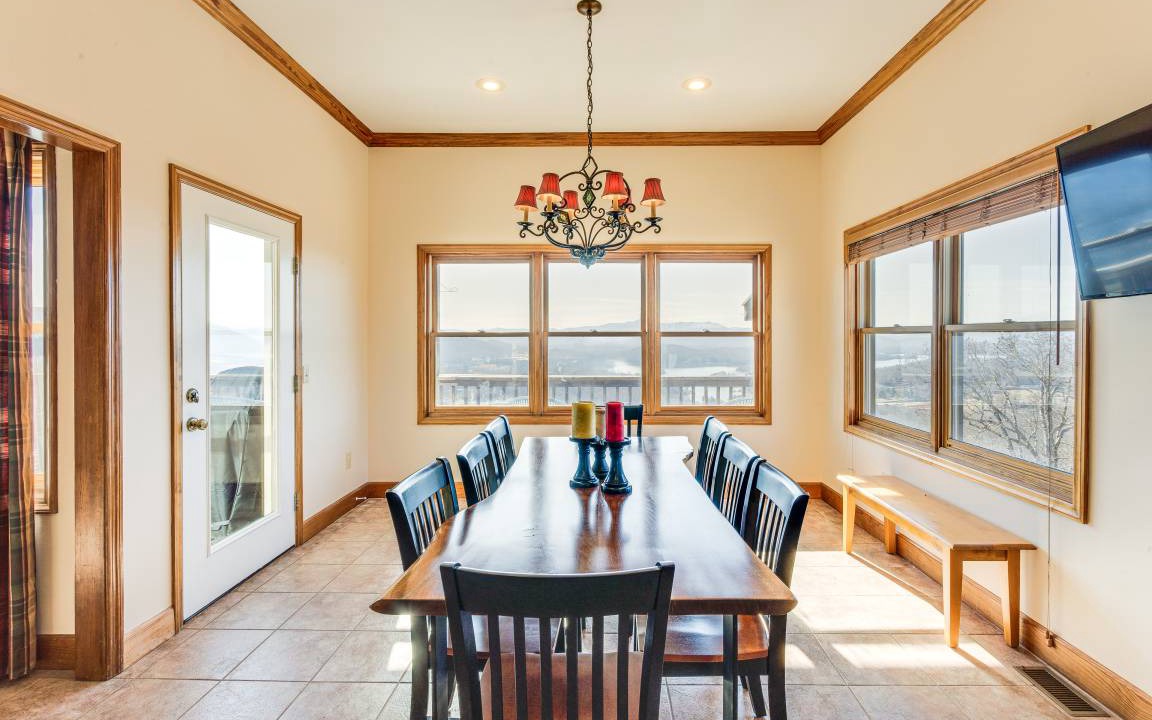 Photo of Livingroom in Hayesville