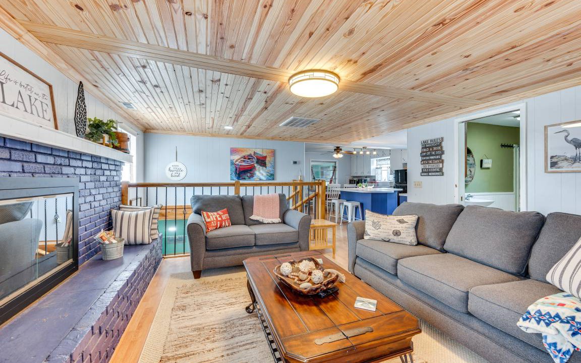 Photo of Livingroom in New London