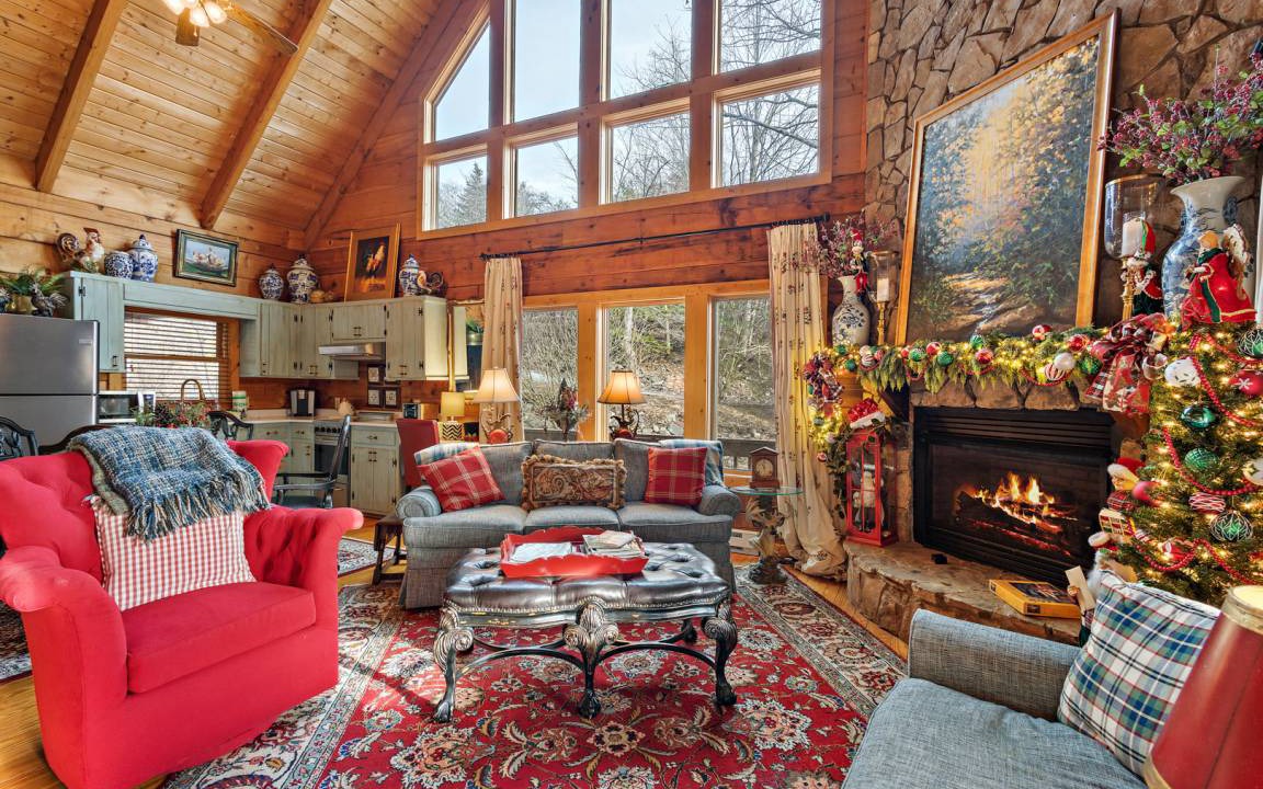 Photo of Livingroom in Blowing Rock