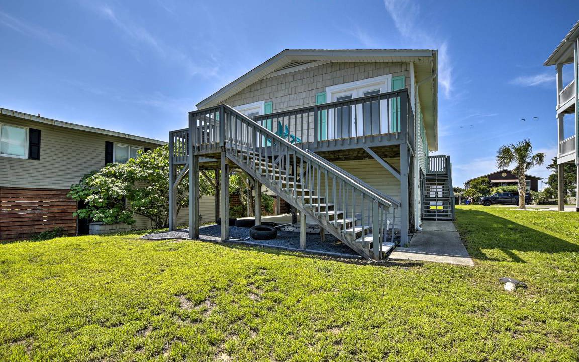Photo of Patio Balcony in Oak Island