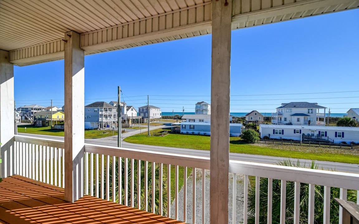 Photo of Patio Balcony in North Topsail Beach