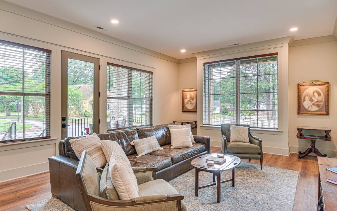 Photo of Livingroom in Belmont Historic District