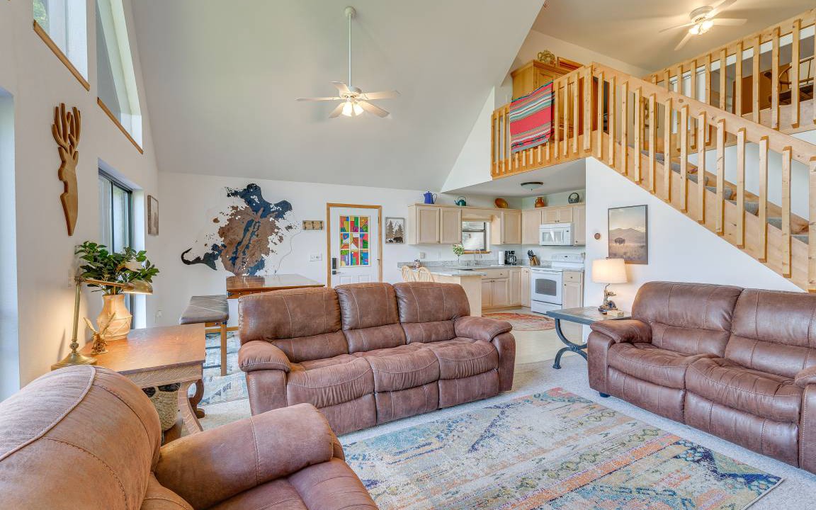 Photo of Livingroom in Upper Peachtree