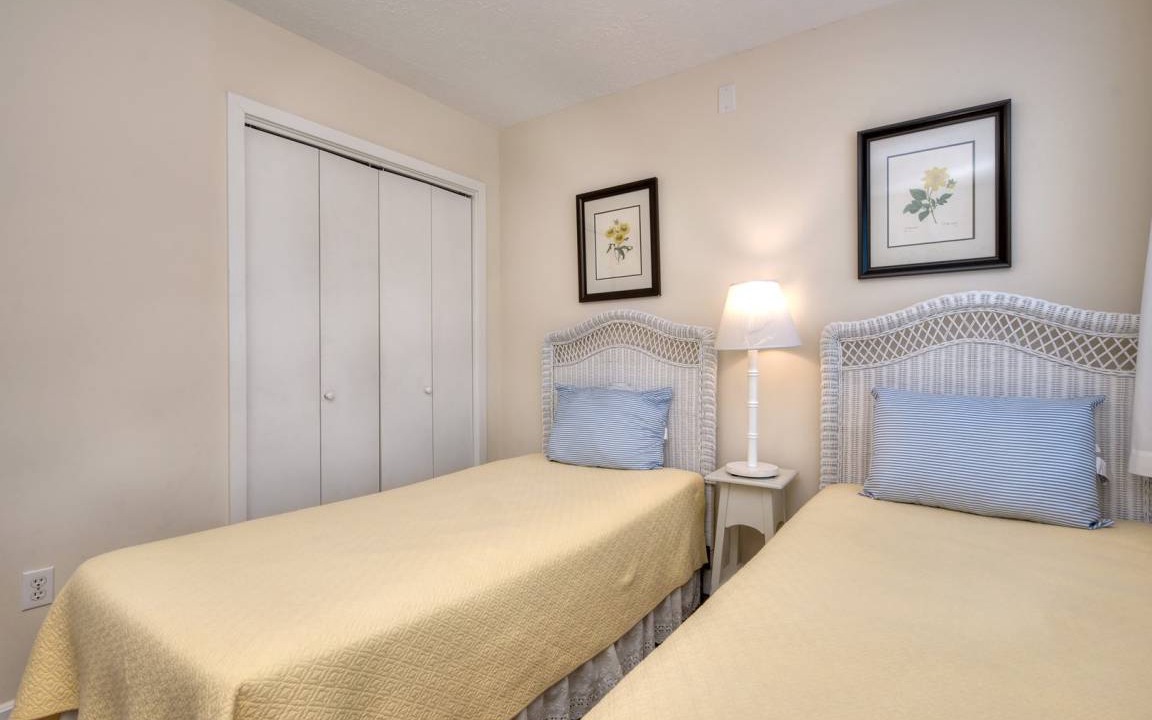 Photo of Bedroom in Caswell Beach