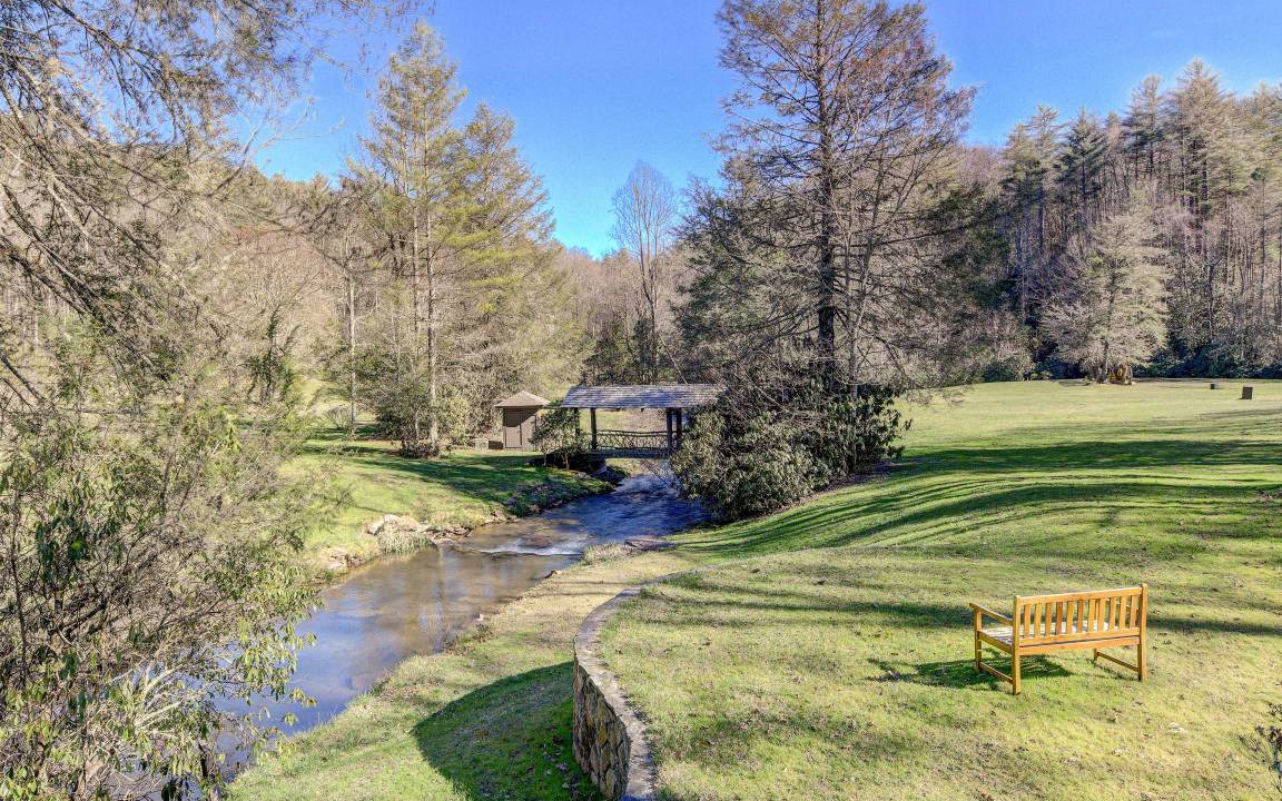 Photo of Others in Lake Toxaway