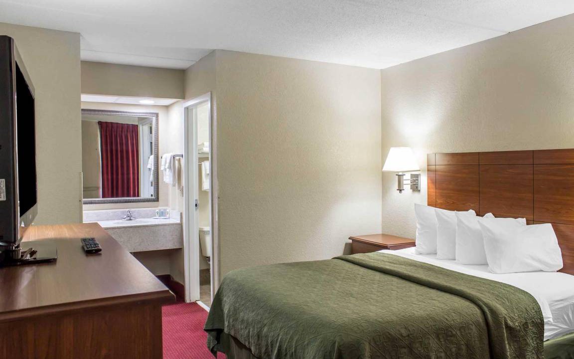 Photo of Bedroom in Selma