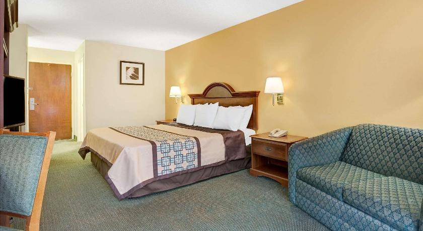 Photo of Bedroom in Haw River