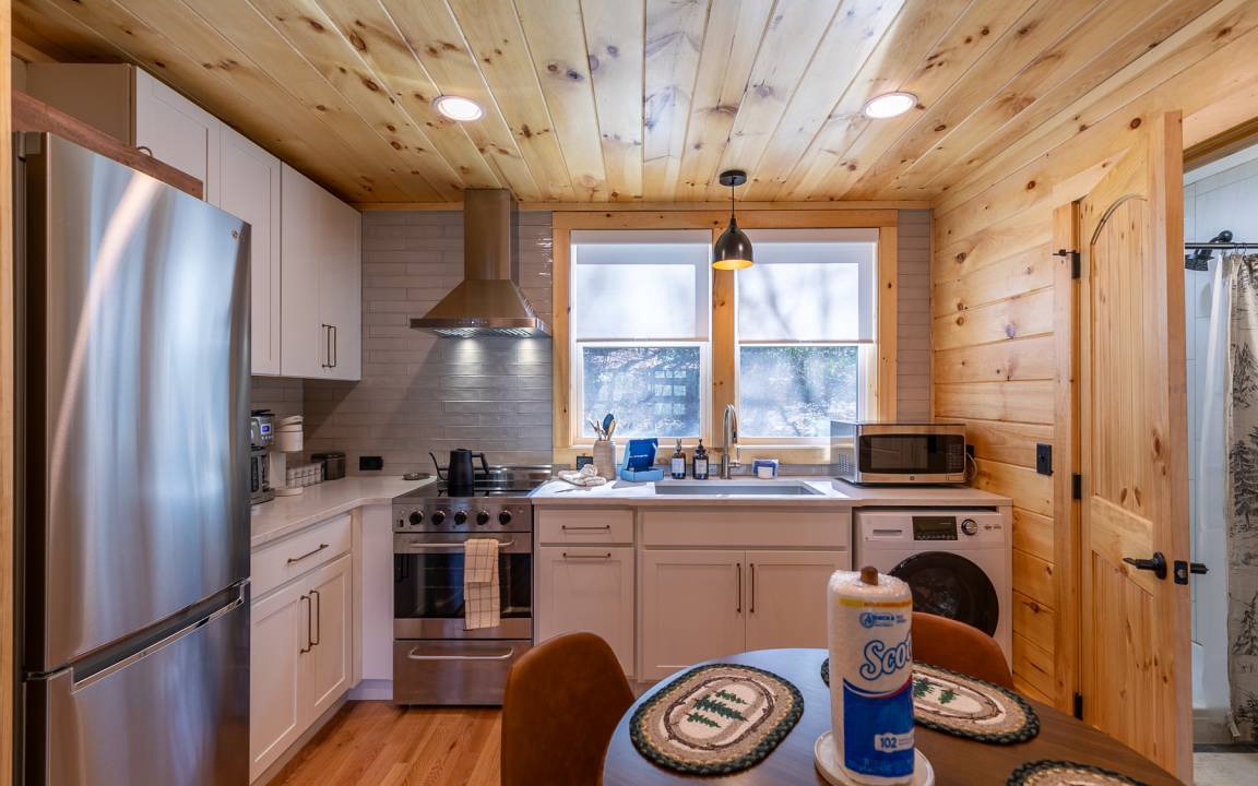 Photo of Kitchen in West Jefferson