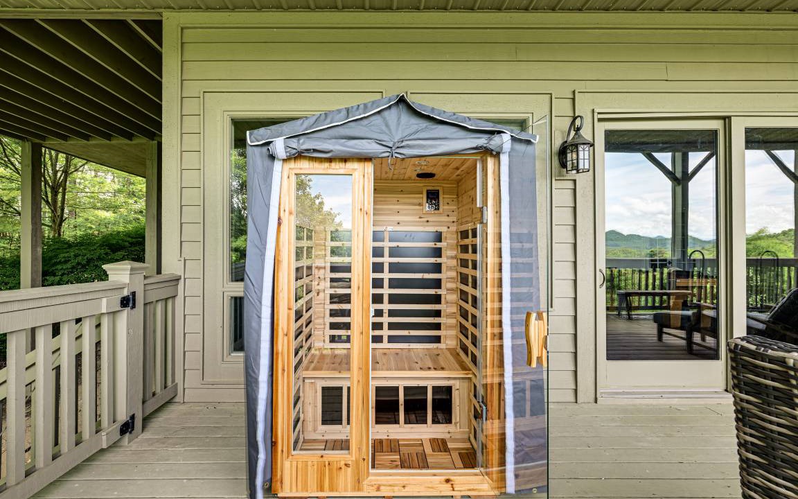 Photo of Patio Balcony in Cullowhee