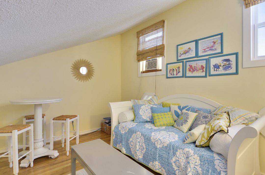 Photo of Bedroom in Whalehead Beach