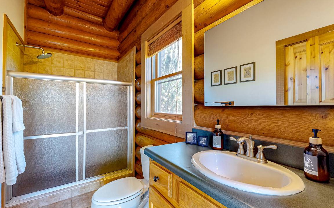 Photo of Bathroom in Topton