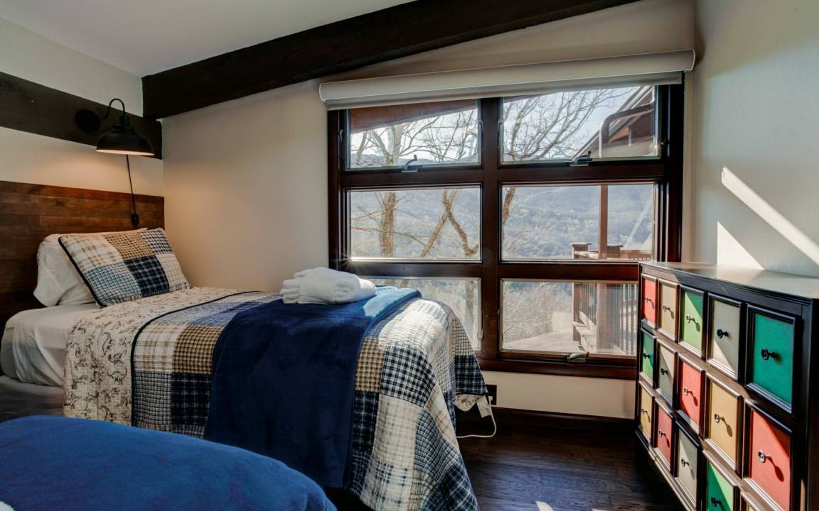 Photo of Bedroom in Burnsville