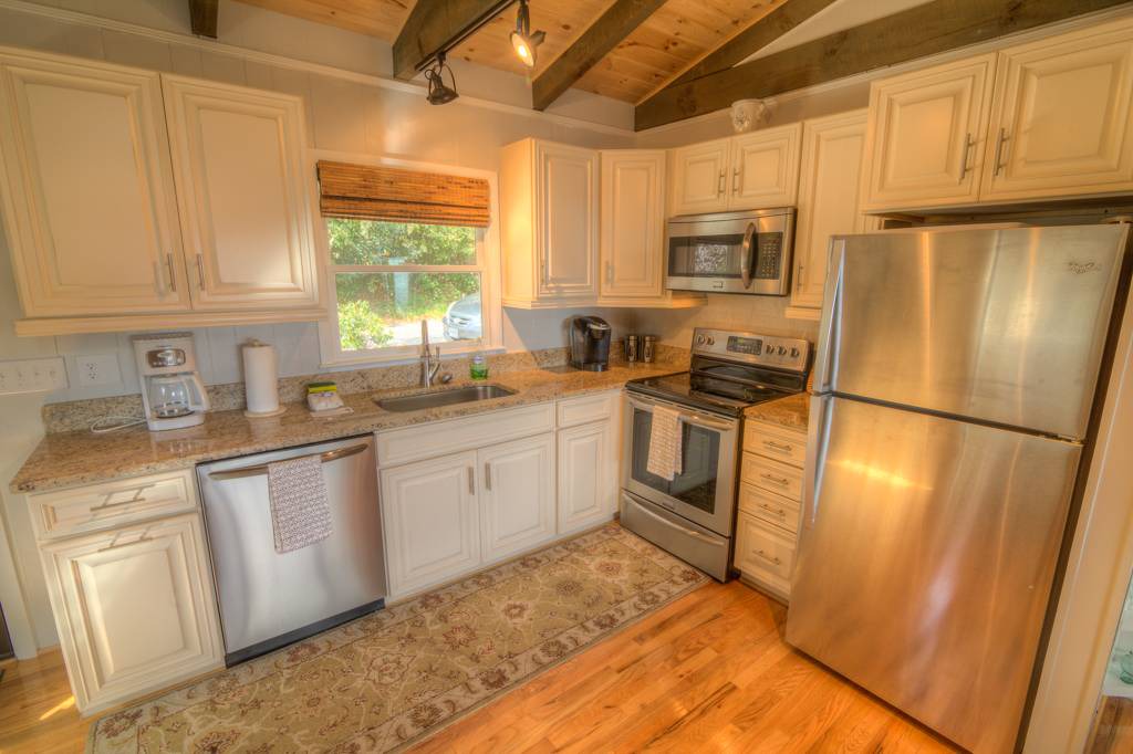 Photo of Kitchen in Blowing Rock