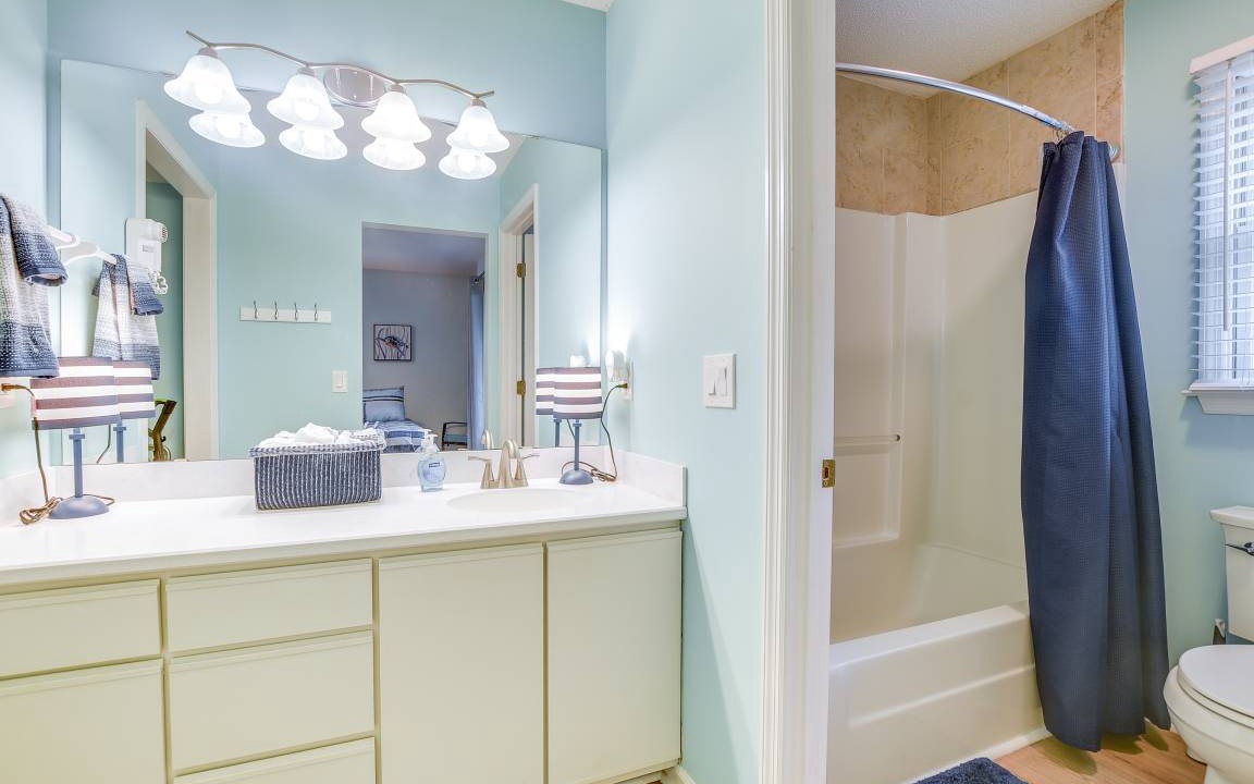 Photo of Bathroom in Sea Trail