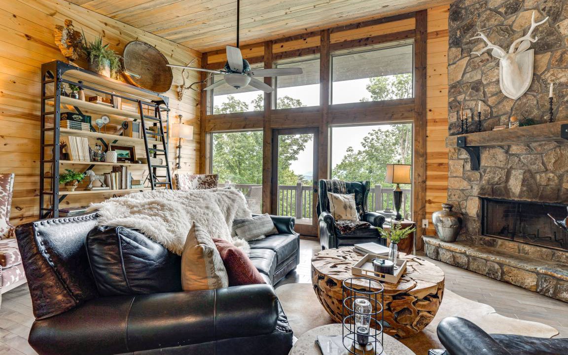Photo of Livingroom in Murphy