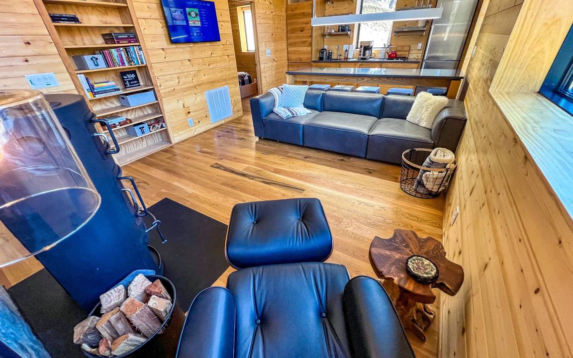 Photo of Livingroom in West Jefferson