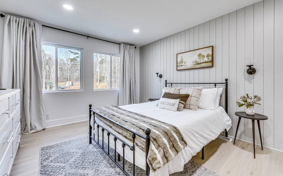 Photo of Bedroom in Troy
