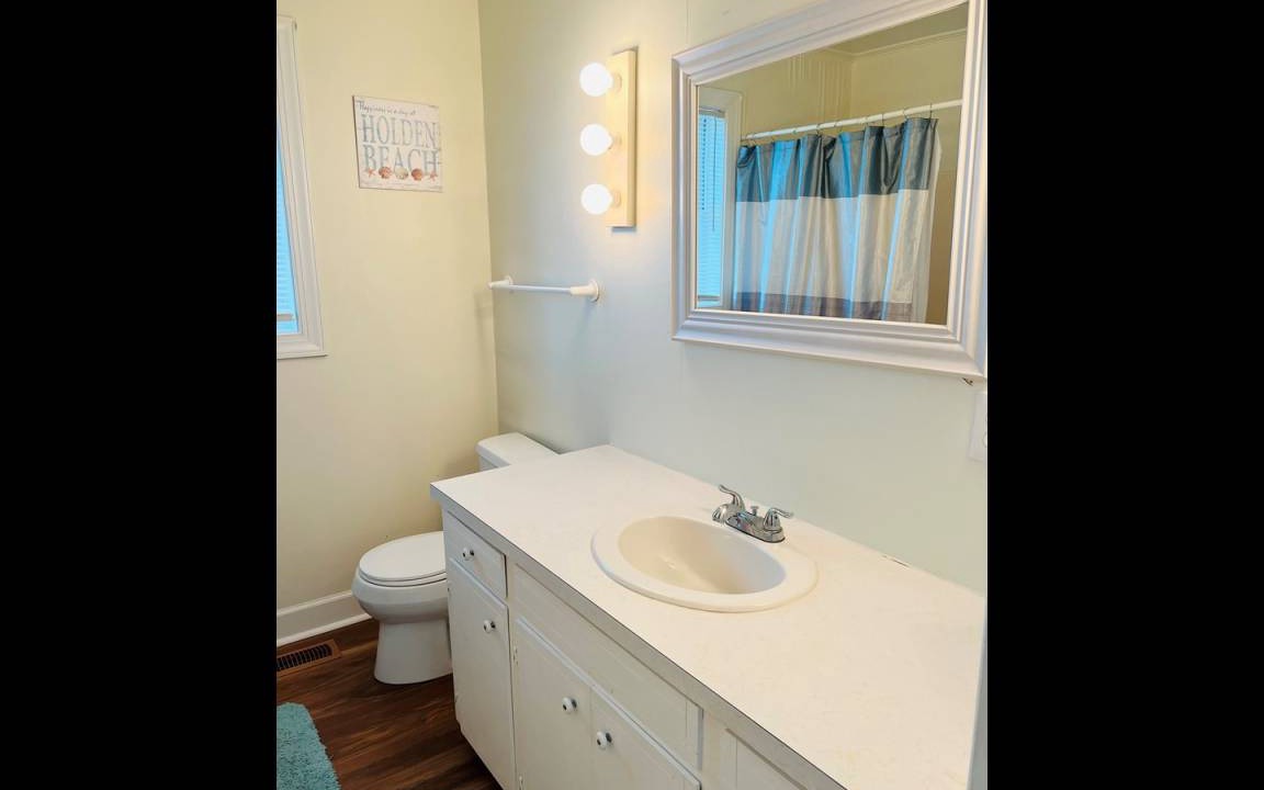 Photo of Bathroom in Holden Beach