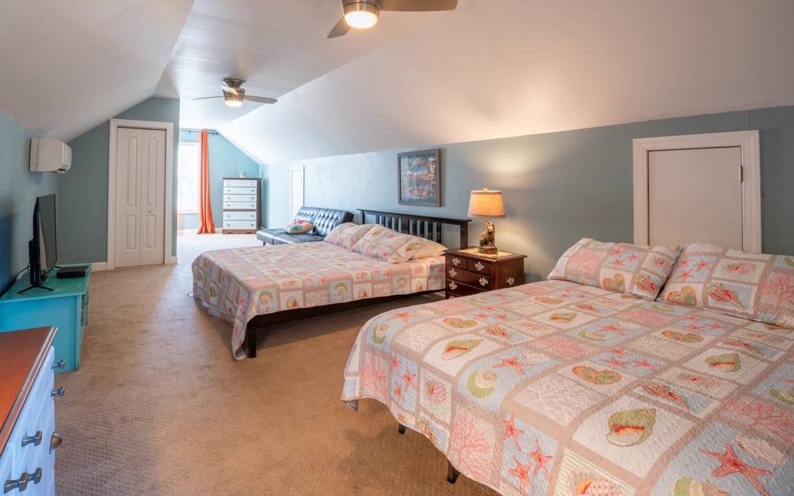 Photo of Bedroom in Tranquil Harbour