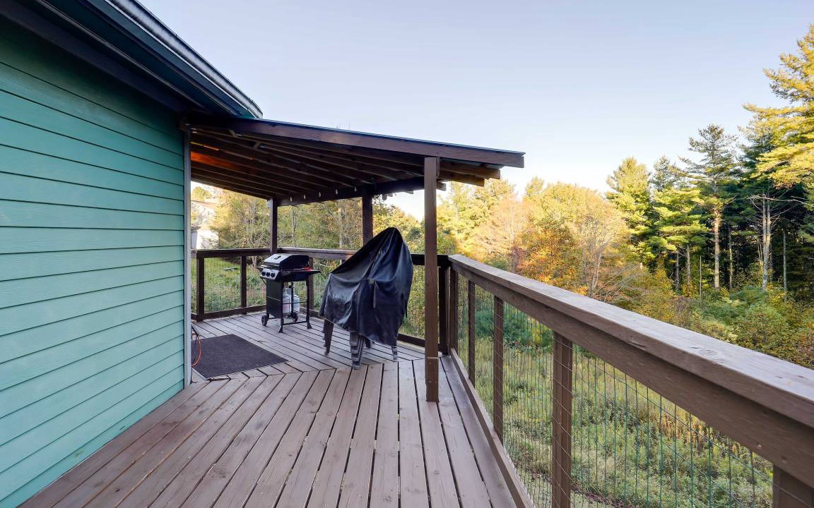 Photo of Patio Balcony in West Jefferson