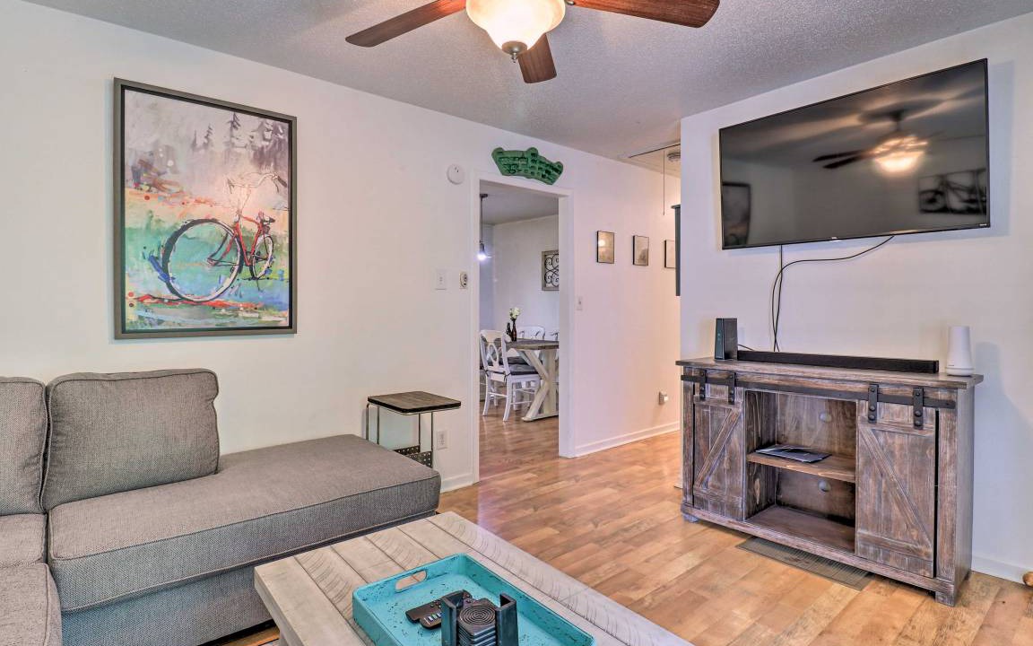 Photo of Livingroom in Pisgah Forest