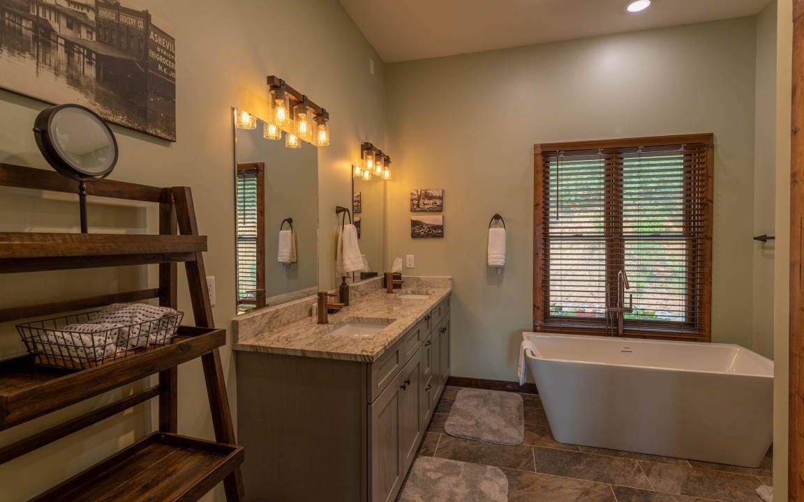 Photo of Bathroom in Frank