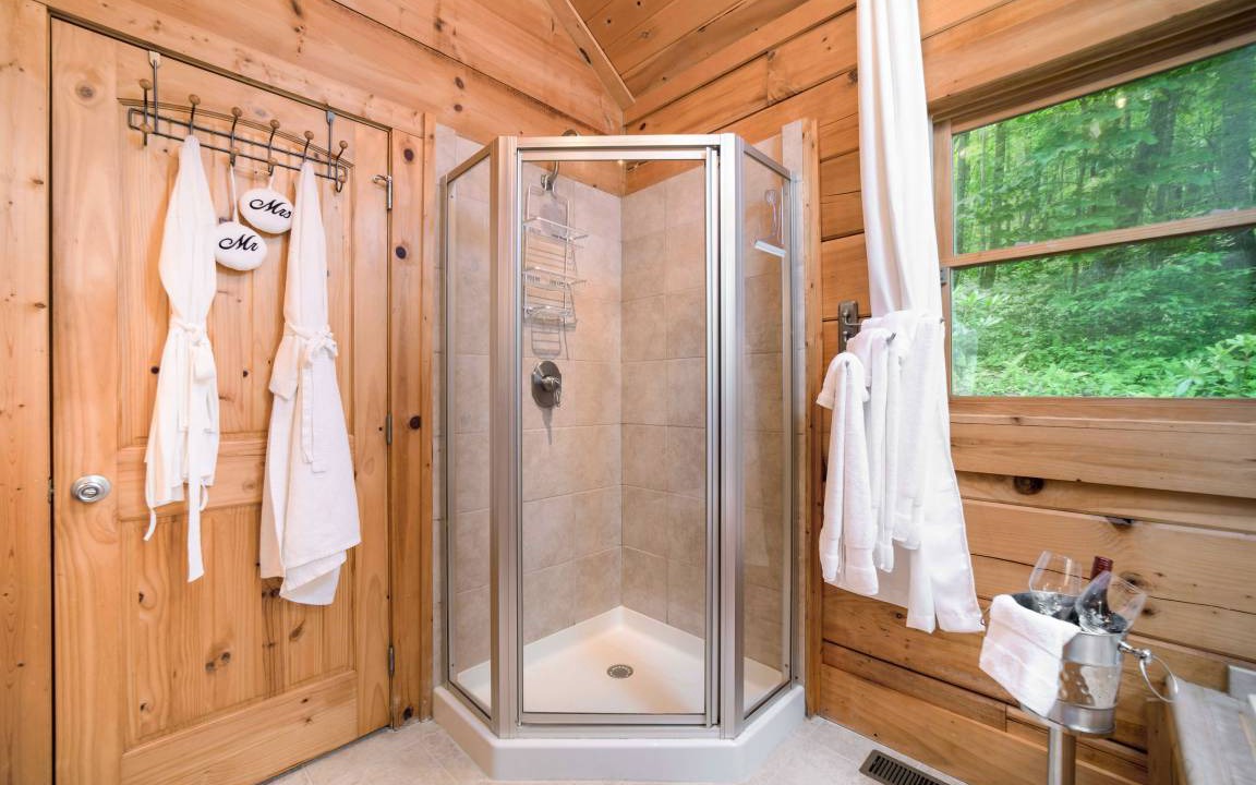 Photo of Bathroom in Cullowhee