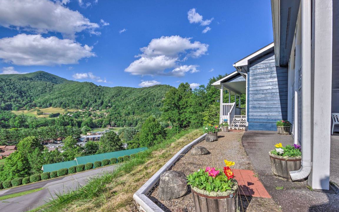 Photo of Others in Maggie Valley