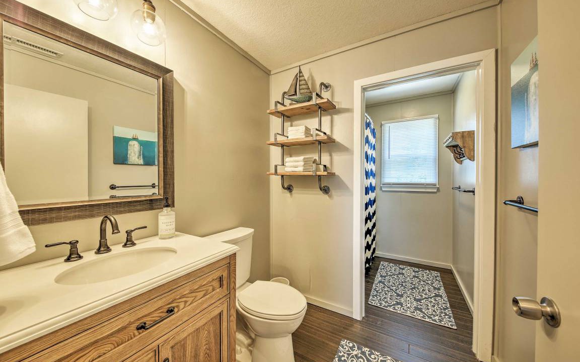 Photo of Bathroom in Frisco