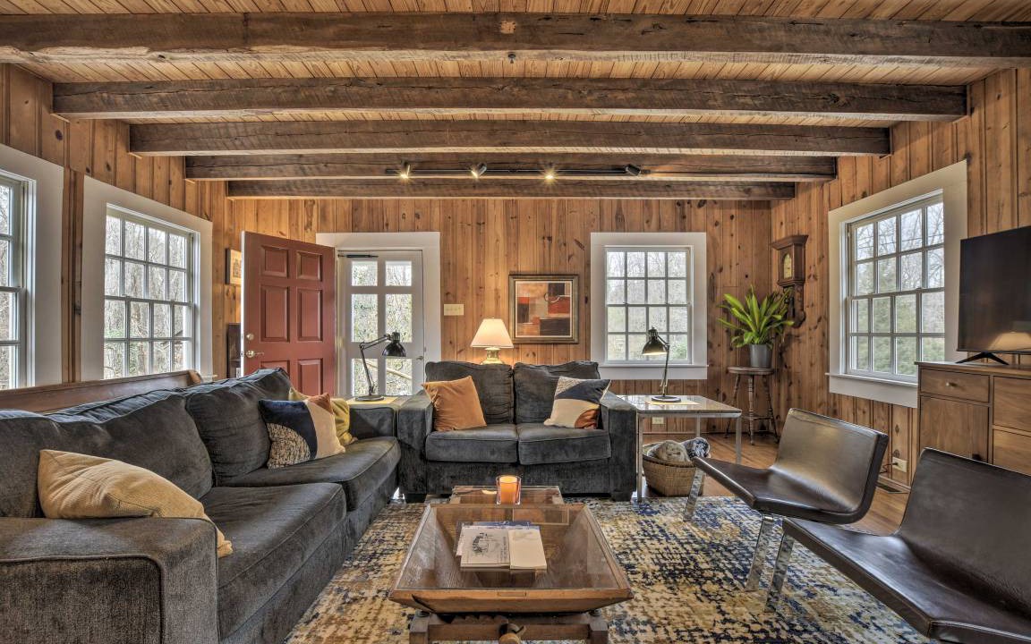 Photo of Livingroom in Pittsboro