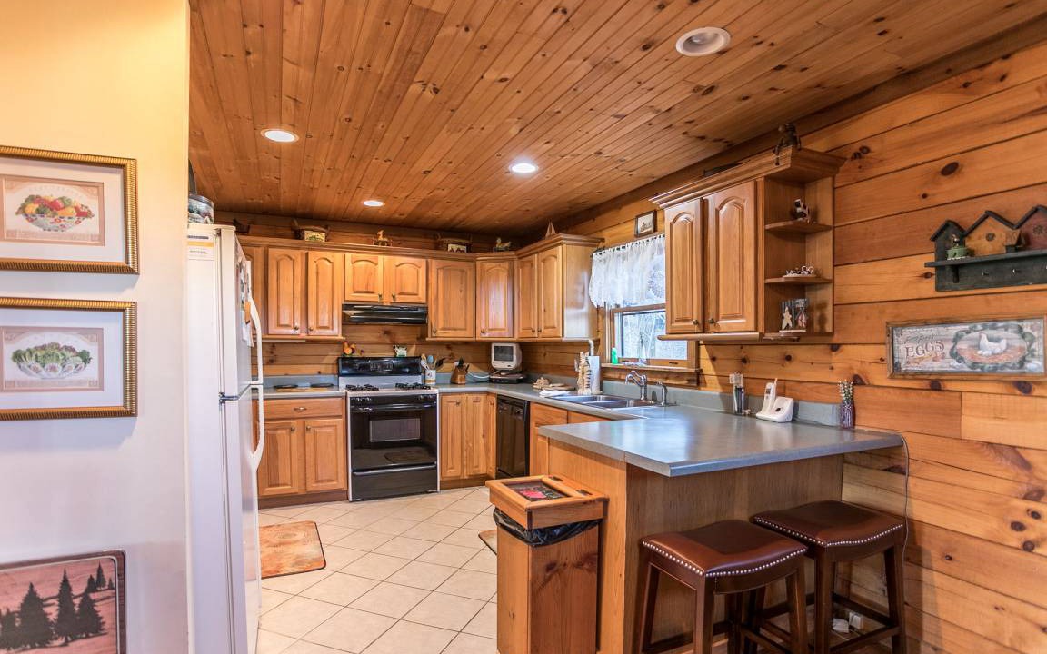 Photo of Kitchen in Seven Devils