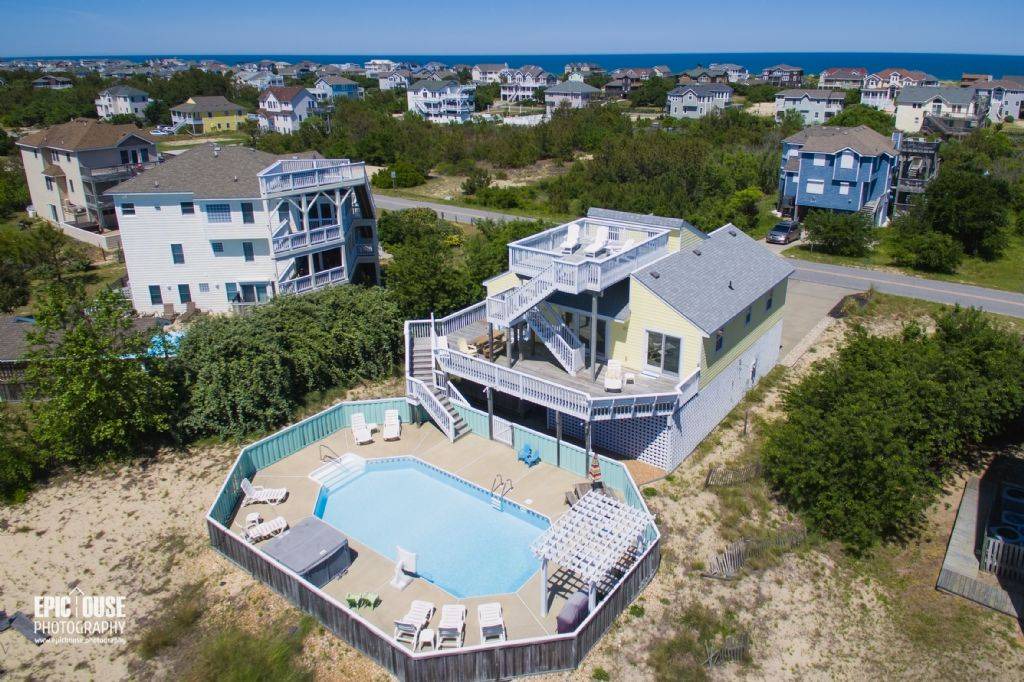 Photo of Others in Whalehead Beach