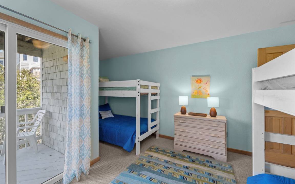Photo of Bedroom in Whalehead Beach