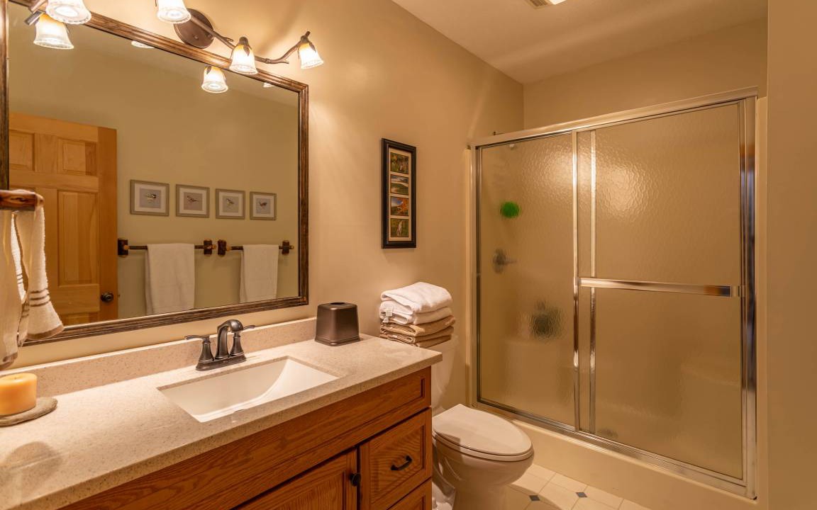 Photo of Bathroom in Apple Ridge