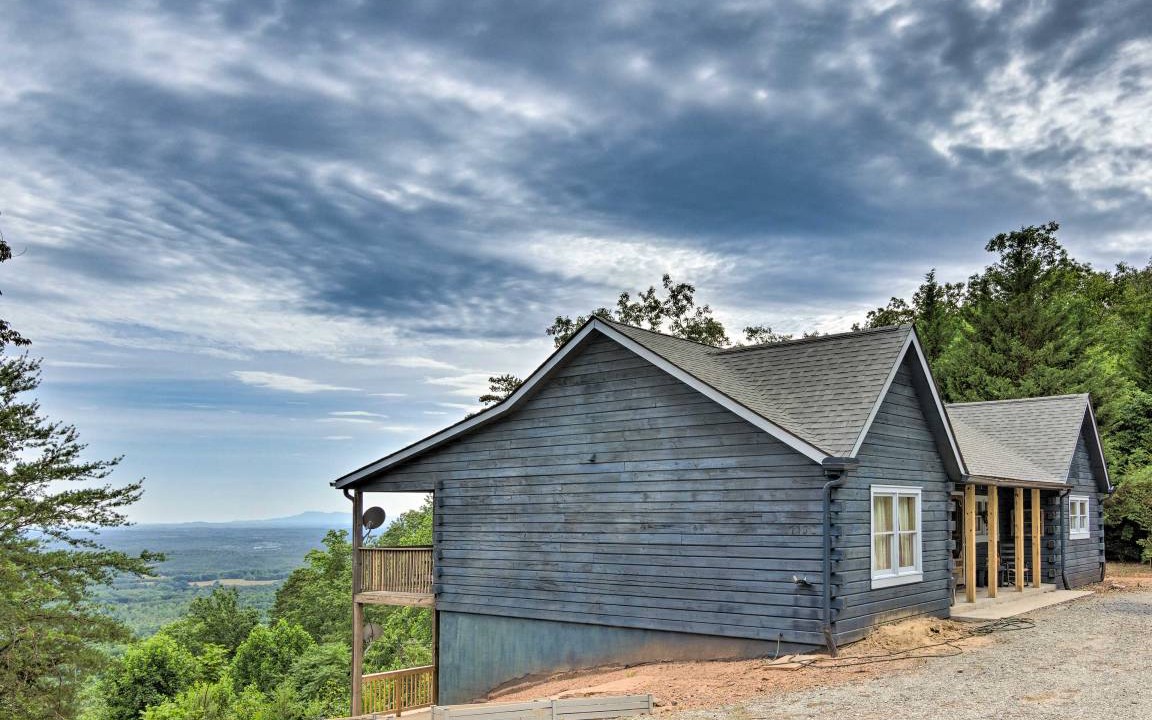 Photo of Buildings in Bostic